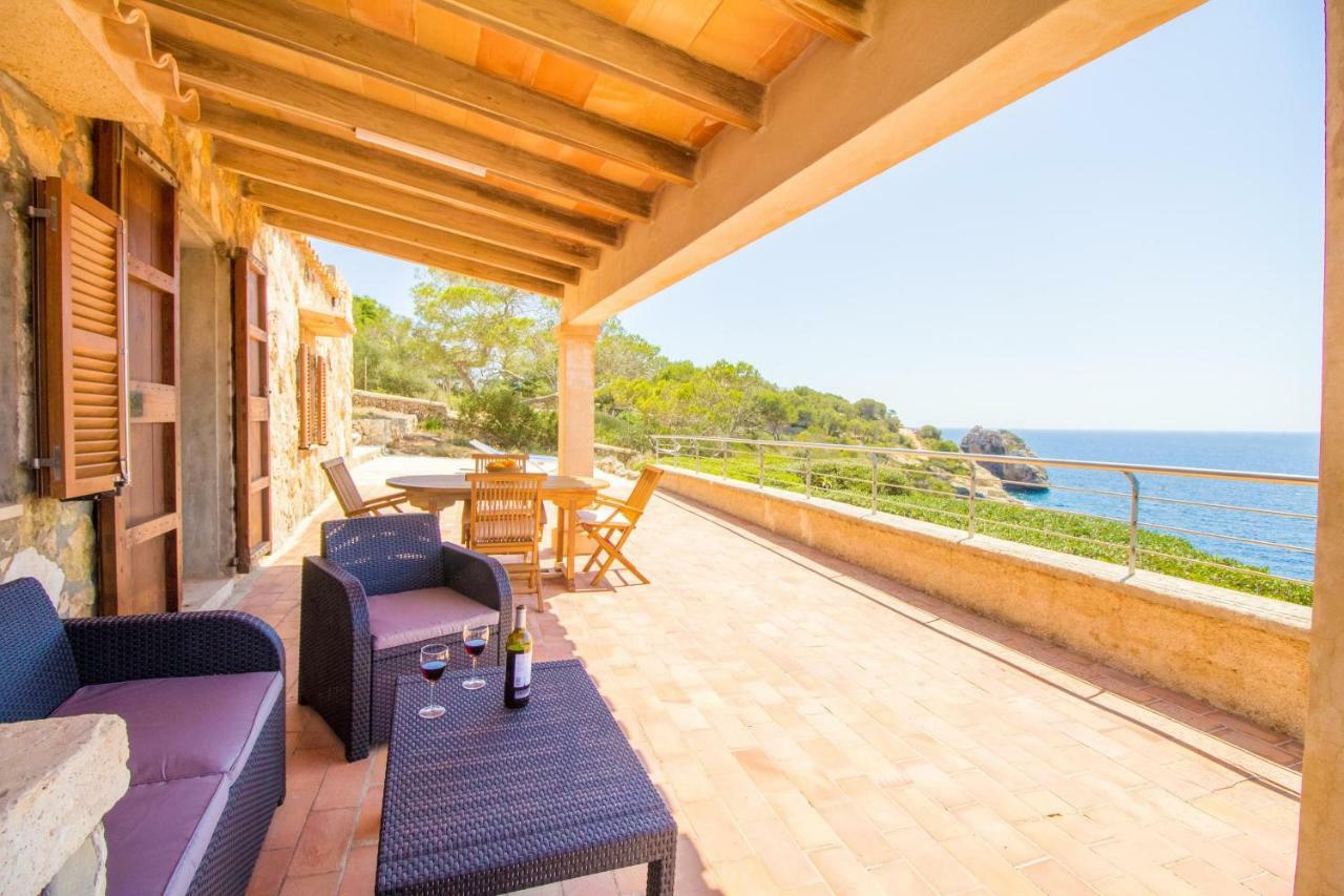 Beautiful Private Villa On The Sea سنتاني المظهر الخارجي الصورة